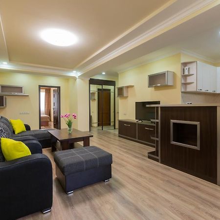 Umba Apartment N5 - Balcony And Mount Ararat View Yerevan Ngoại thất bức ảnh